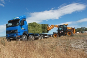 eal-group-contractors-baling-cartage-raking-mowing-wrapping-61